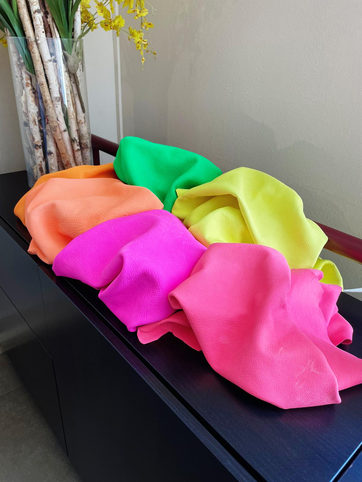 KLF SI TINGE DI FLUO!